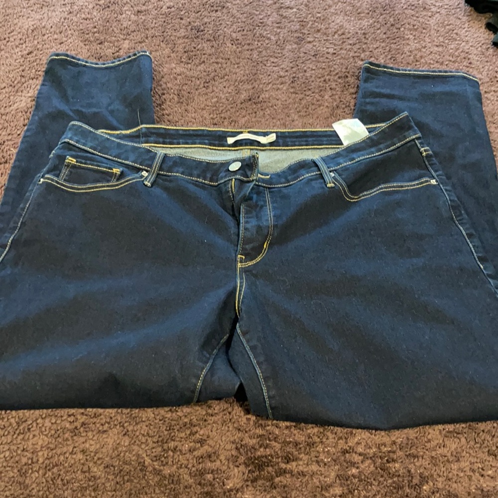 New without tags Levi’s 311 shaping skinny jeans